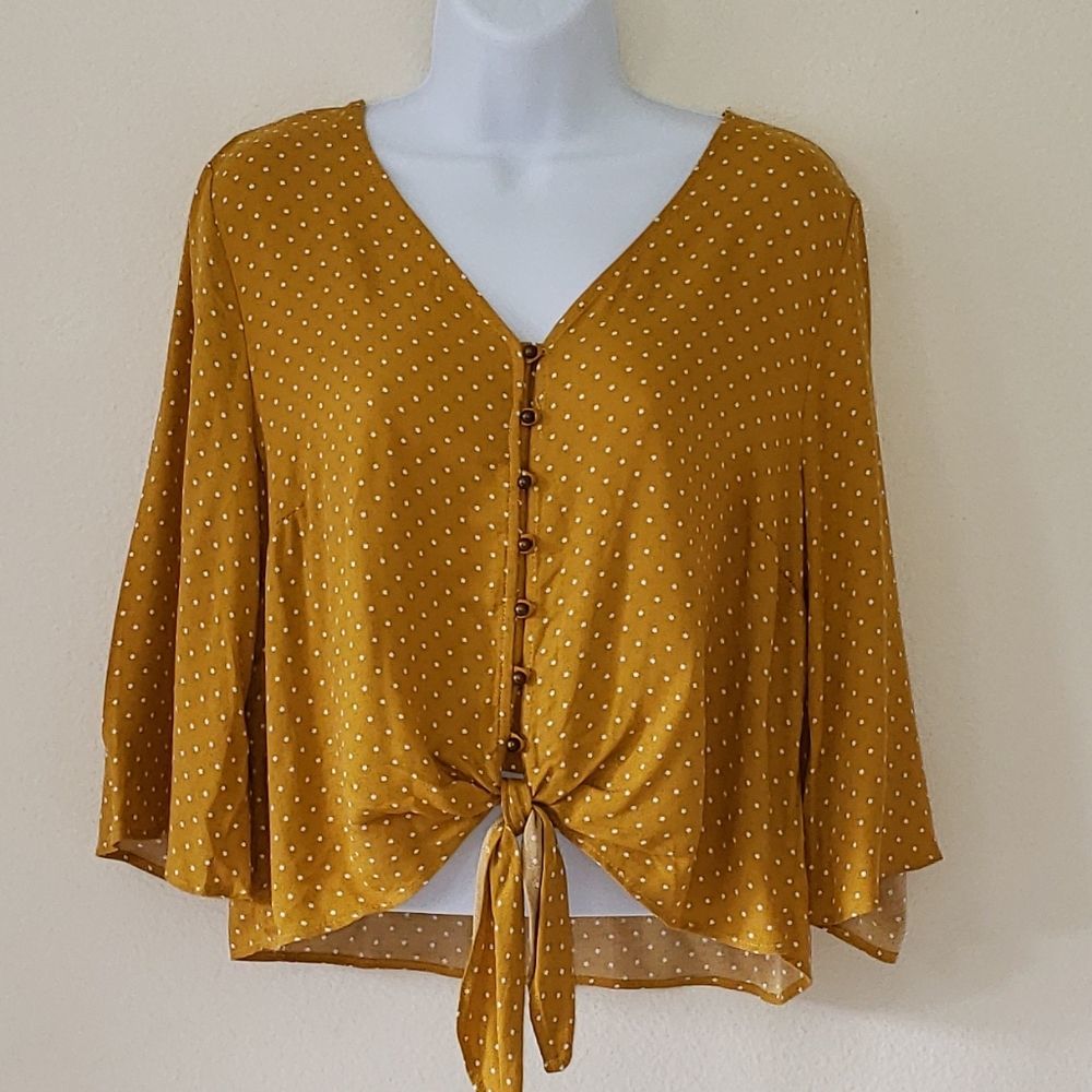 Urban Romantics blouse v neck